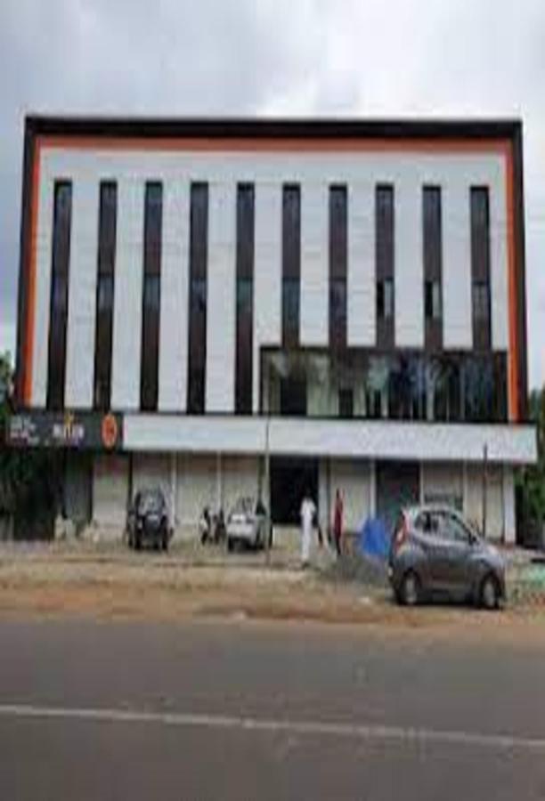Redbell Suites Malapuram Malappuram Exterior foto